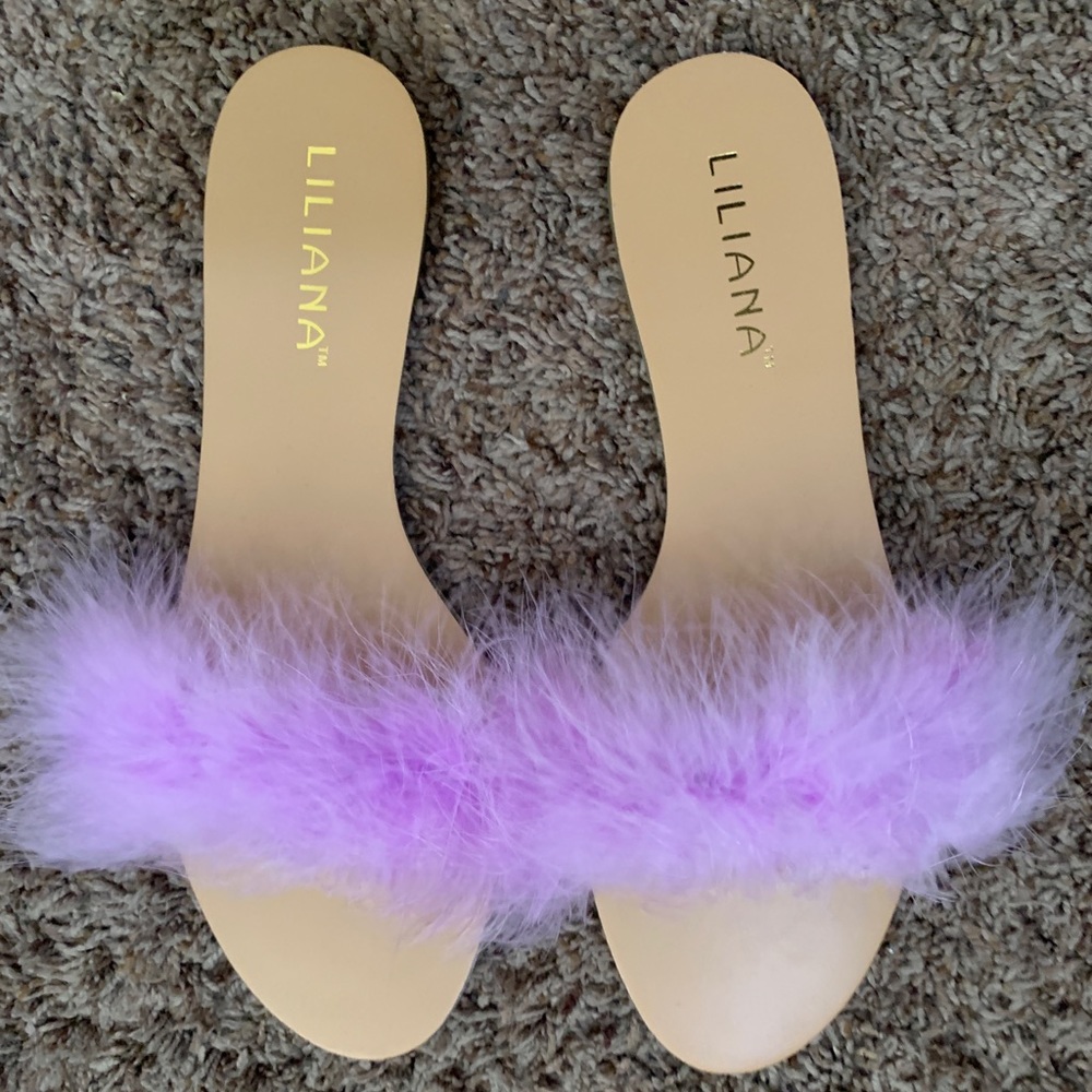 FURRY LAVENDER SLIPPERS